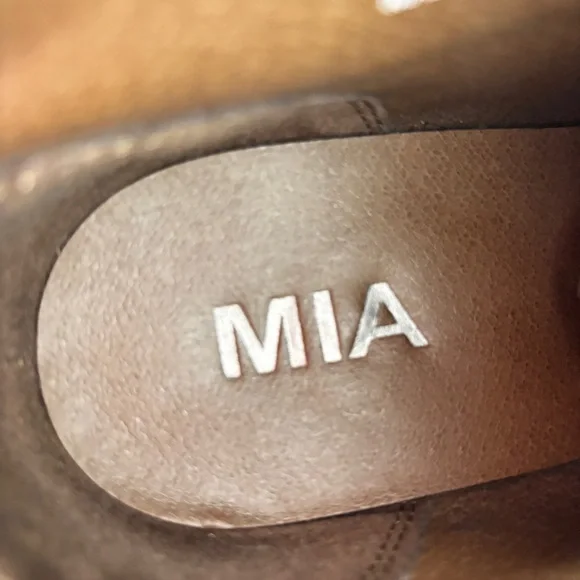 Mia Boots Size 8 M Sean Ankle Bootie Brown Lace Up Round Toe Cone Heels Vegan - Picture 6 of 15